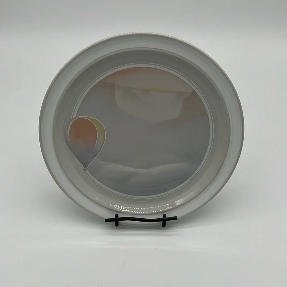 Noritake Stoneware Free Flight B981 Balloon 10.5in Dinner Plate